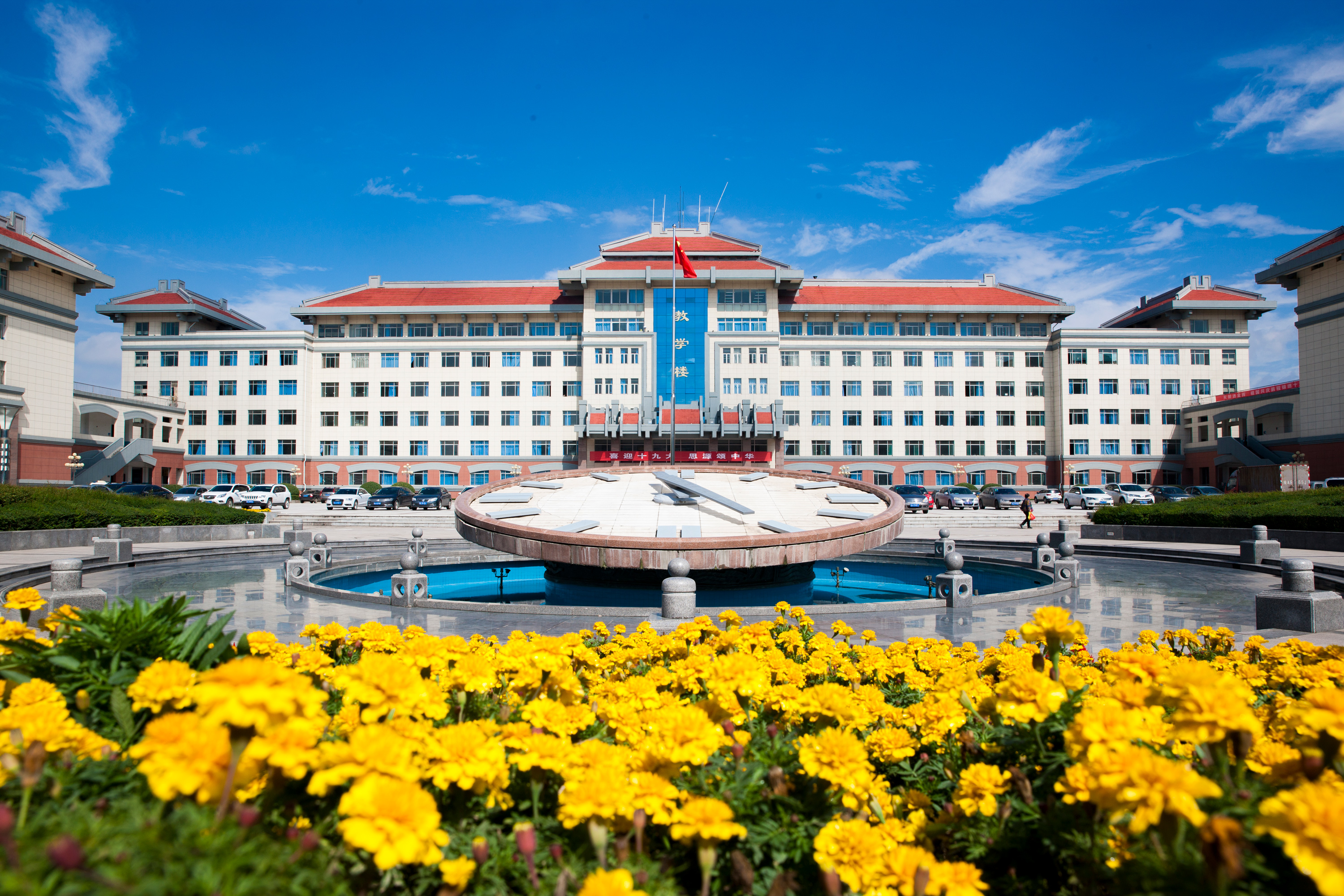 taptap点点图库支持动画切换排序点击放大切换下一张 taptap点点图库支持动画切换排序点击放大切换下一张